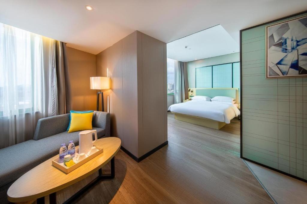 Echarm Hotel Yangjiang Baili Plaza Luaran gambar