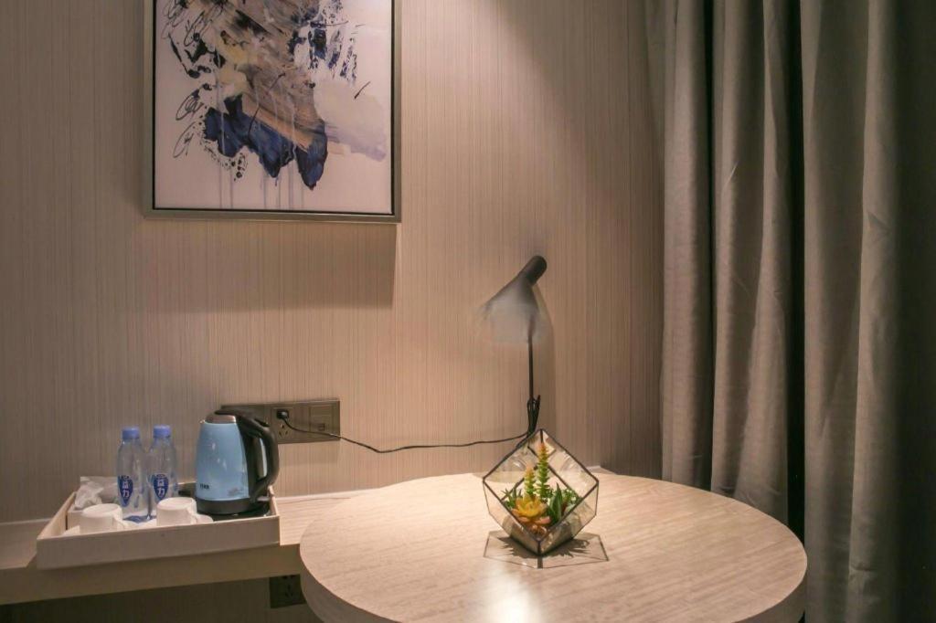 Echarm Hotel Yangjiang Baili Plaza Luaran gambar