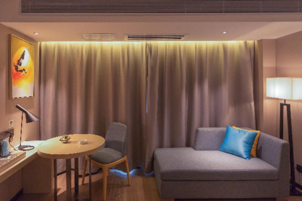 Echarm Hotel Yangjiang Baili Plaza Luaran gambar