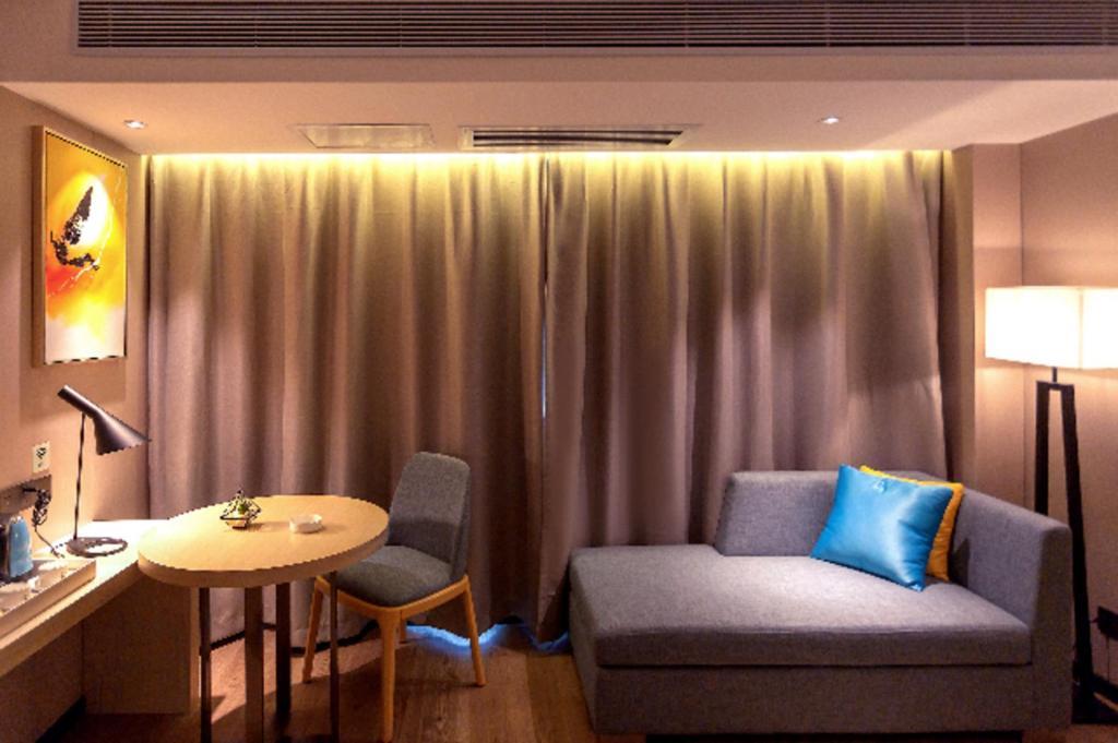 Echarm Hotel Yangjiang Baili Plaza Luaran gambar
